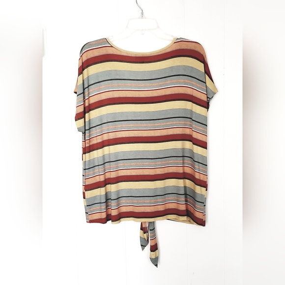 Style & Co Ties In The Front Top - Picture 3 of 8